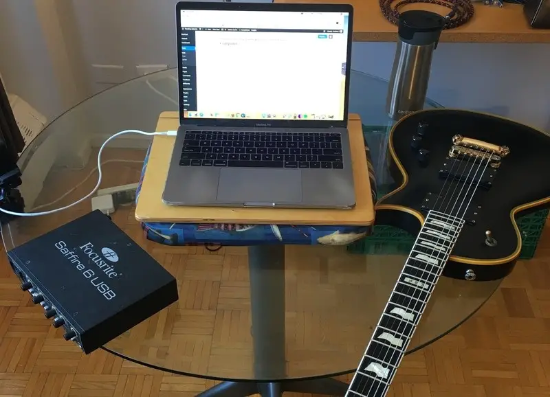 1-Plugging-Guitar-Into-Computer-Edited