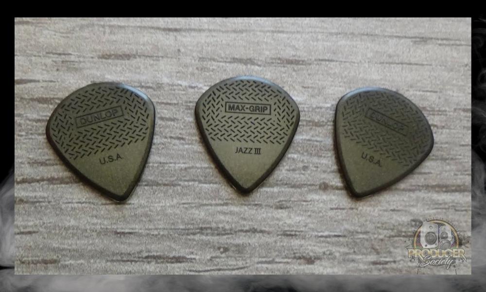 Dunlop-Jazz-III-Why-Are-Guitar-Picks-So-Easy-to-Lose-ANSWERED