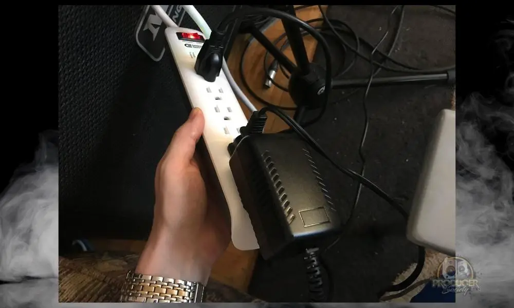 18V Adaptor into Surge Protector - How to Use the MXR Isobrick M238 