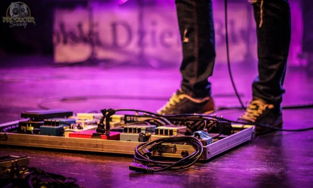 Pedalboard - Why Do People Use Guitar Pedals [What You Want to Know]
