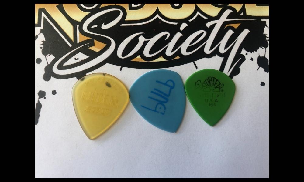 UltexDelrinTortex - The Best Picks for Strumming the Guitar 