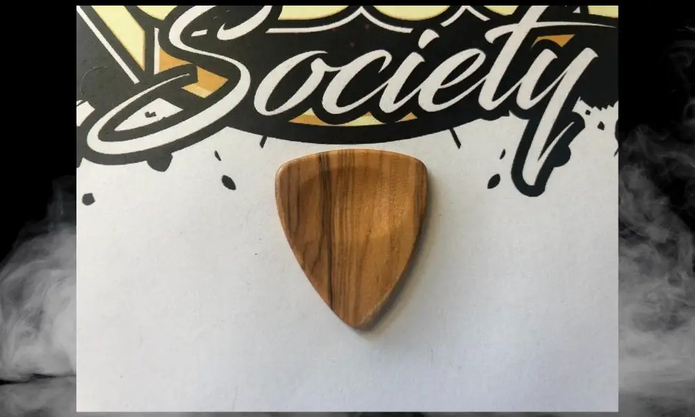Wood - The Best Picks for Acoustic Guitar Strumming 