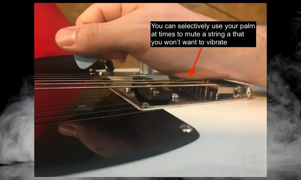 Palm-Muting Un-Wanted Strings  - How to Strum Triads 