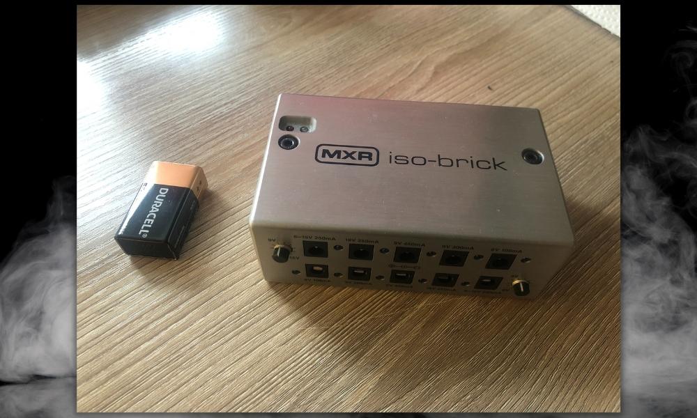 Battery and MXR Isobrick - Batteries in Guitar Pedals vs Power Supply - Which Is Better