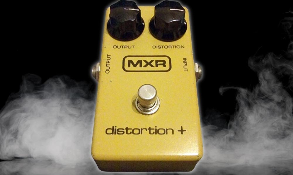 MXR Distortion - What Guitar Pedals Sound Better With Dying Batteries [EASY]