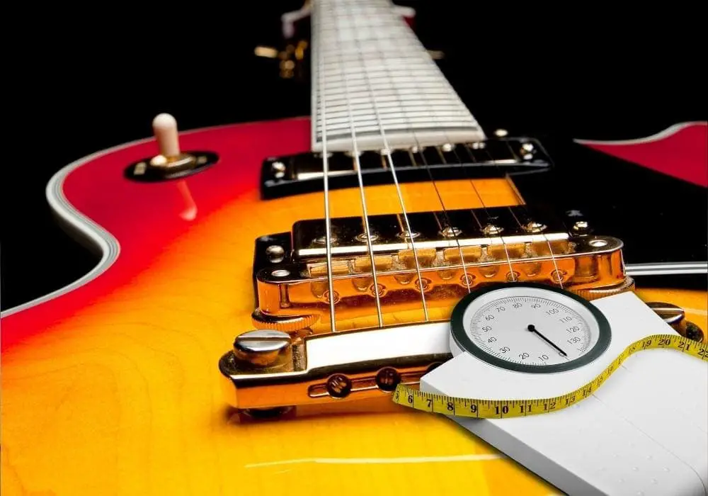 How Much Does An Epiphone Les Paul Custom Weight? - Featured Image