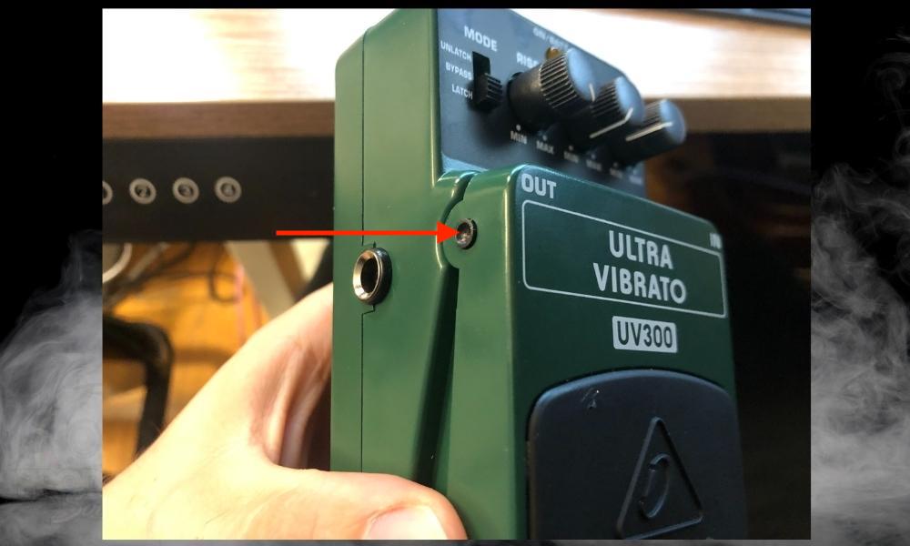 Battery Hinges - How to Use the Vibrato Pedal 