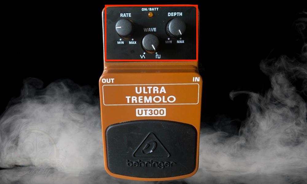 Behringer UT300 Tremolo Parameters - How to Use A Tremolo Pedal 