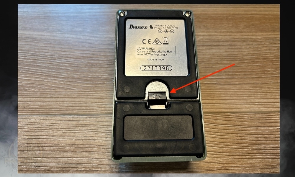 Battery Compartment - How to Use The TS9 Tube Screamer 